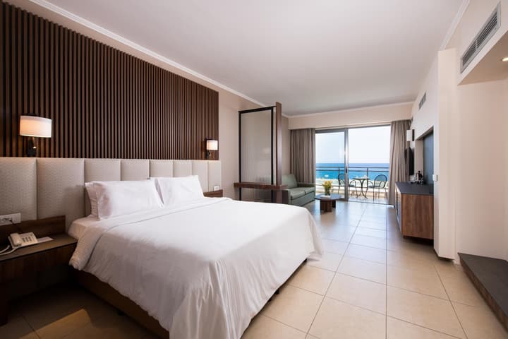 Kresten Royal Euphoria Resort