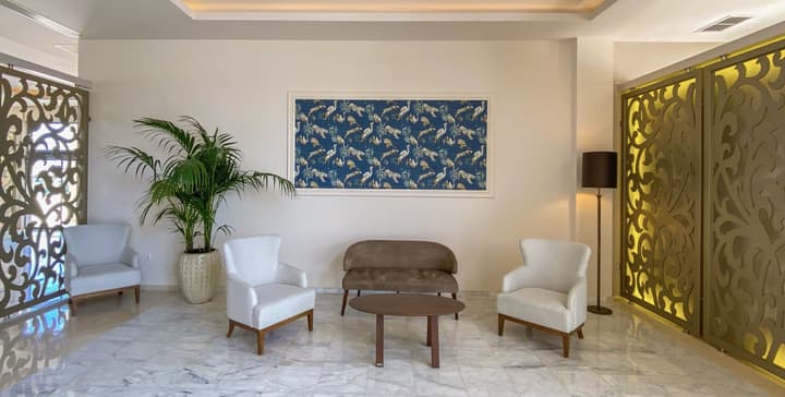 Kresten Royal Euphoria Resort