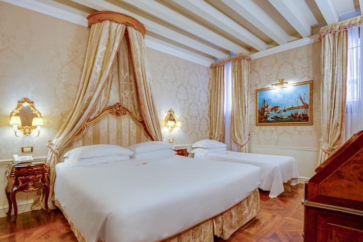 Hotel Canal Grande