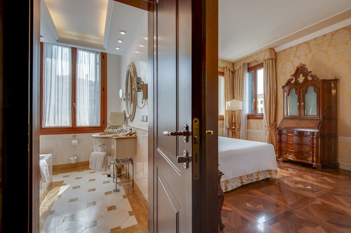 Hotel Canal Grande