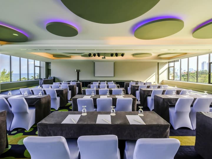 Mercure Penang Beach