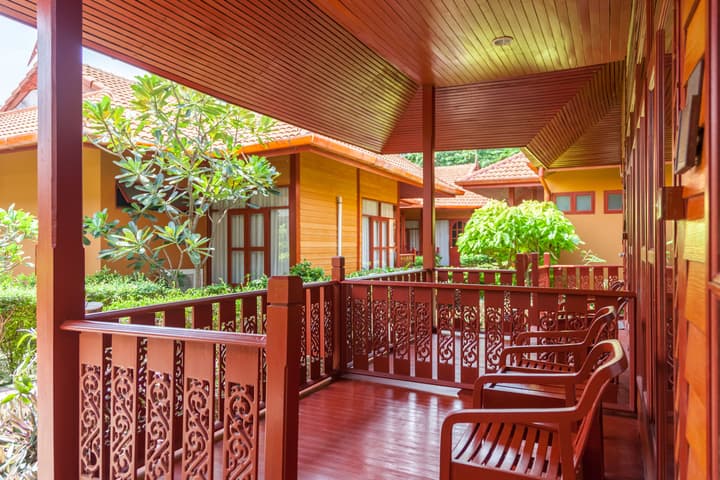 P. P. Erawan Palms Resort