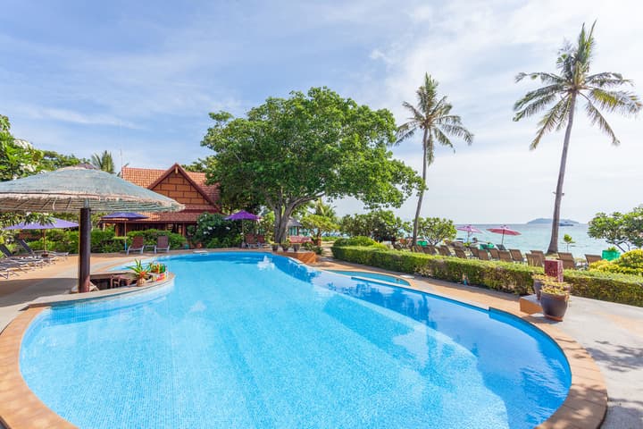 P. P. Erawan Palms Resort