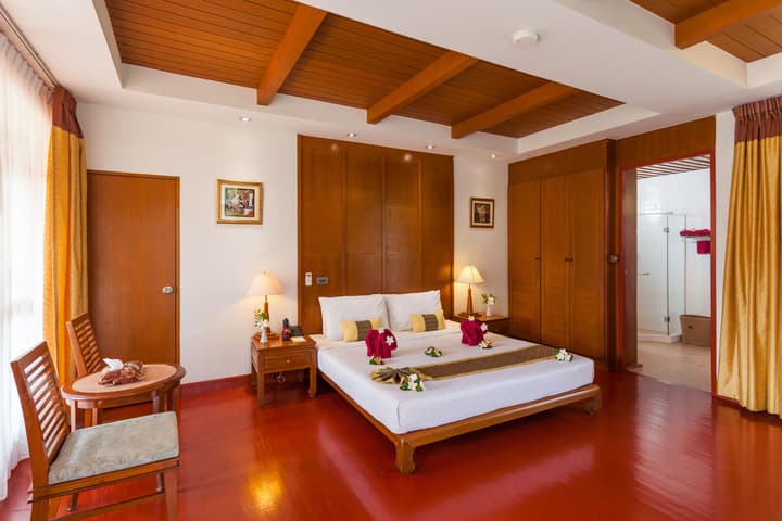P. P. Erawan Palms Resort