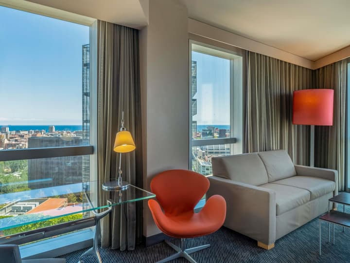 Novotel Barcelona City