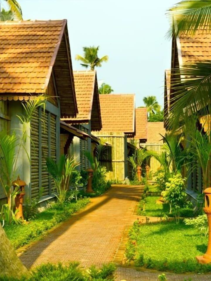 Abad Whispering Palms