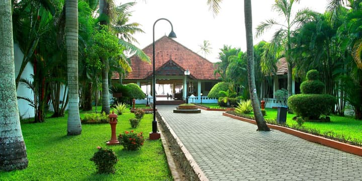 Abad Whispering Palms