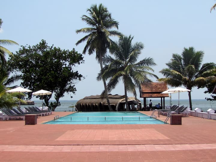Abad Whispering Palms