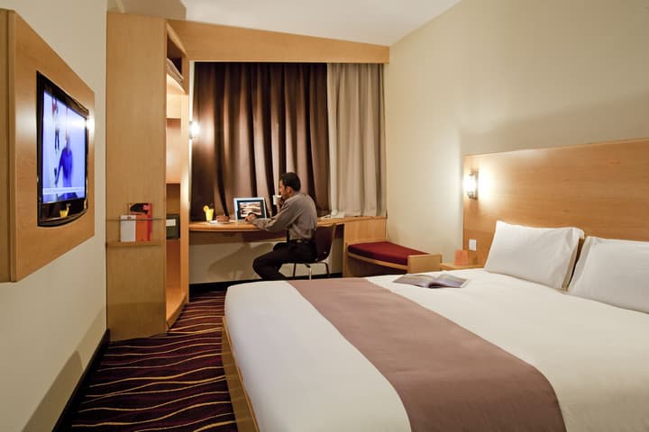 ibis Muscat