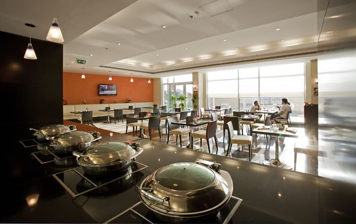 ibis Muscat