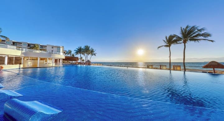 Dreams Riviera Cancun Resort & Spa - All Inclusive