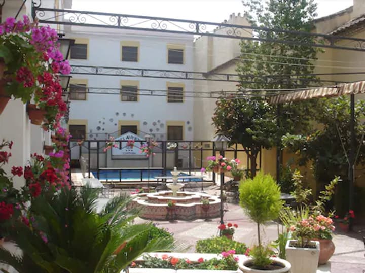Averroes Hotel