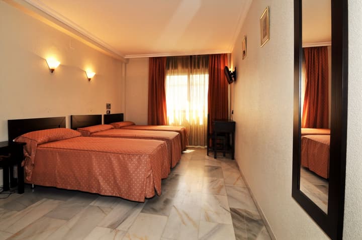 Averroes Hotel