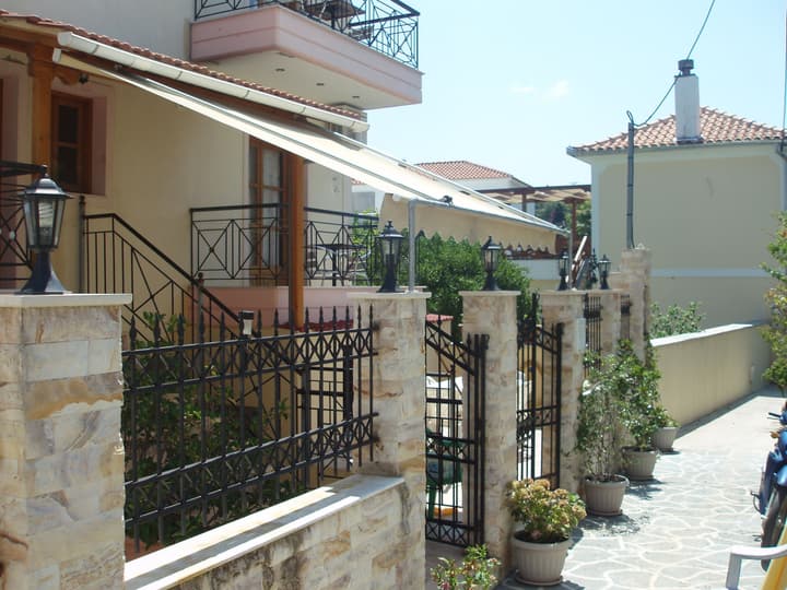 Hellen Studios