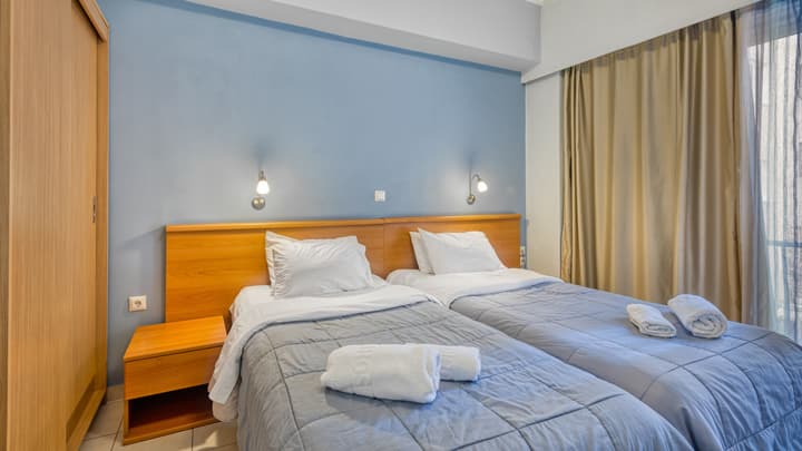 Diros Hotel