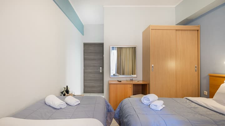 Diros Hotel