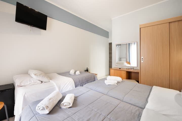 Diros Hotel