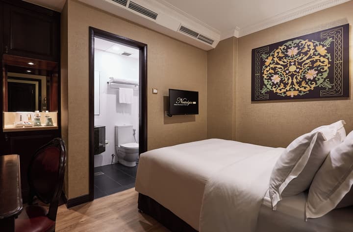 Nostalgia Hotel