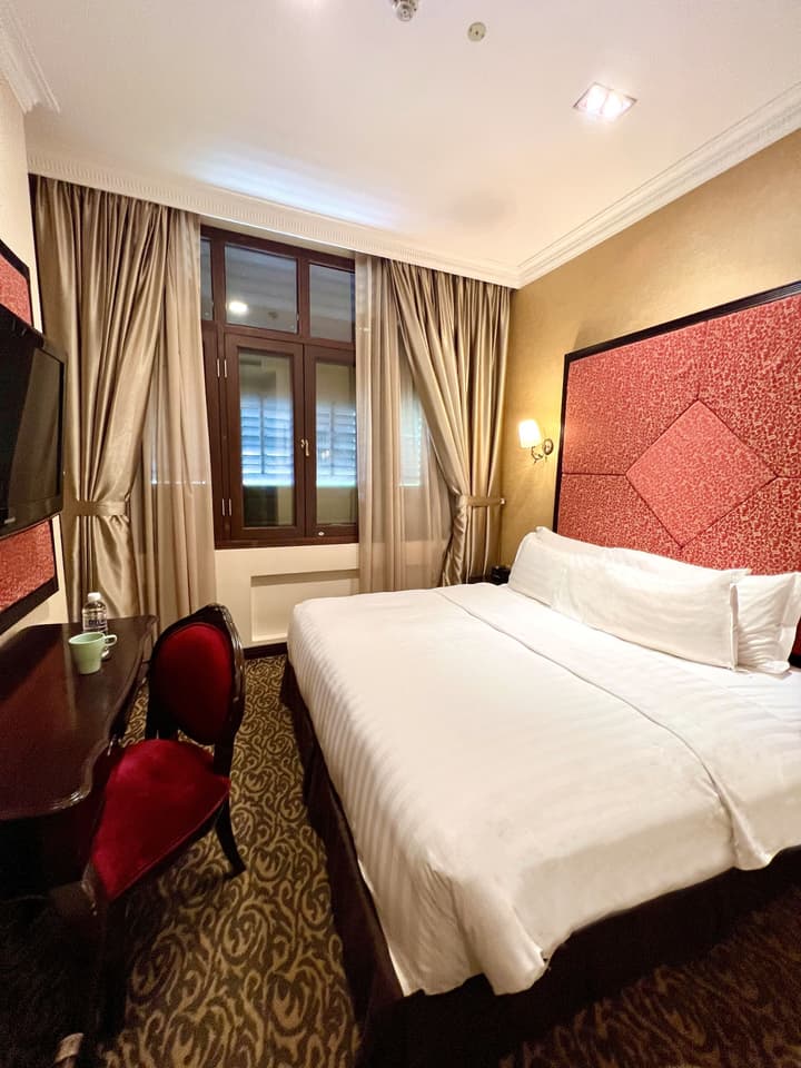 Nostalgia Hotel
