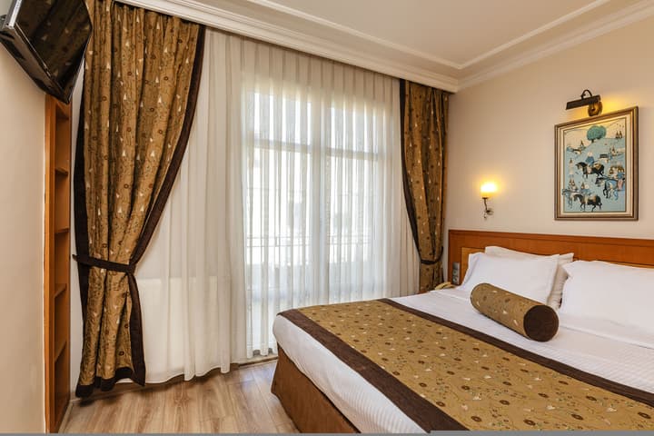 Santa Ottoman Hotel