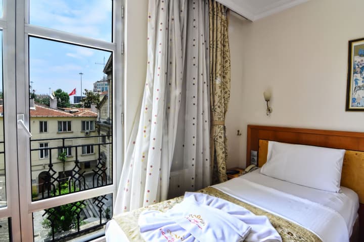 Santa Ottoman Hotel