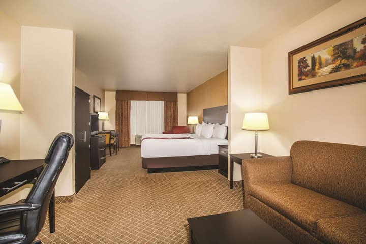 La Quinta Inn & Suites by Wyndham Ely