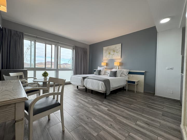 Apartamentos Colón Playa