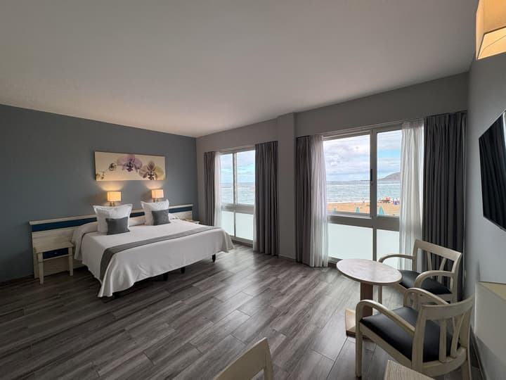 Apartamentos Colón Playa