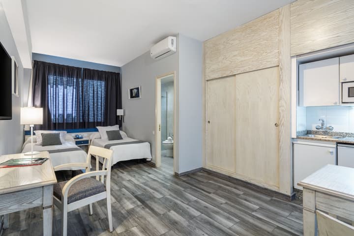 Apartamentos Colón Playa