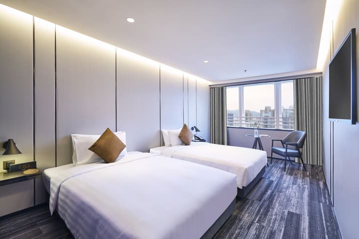 Hotel COZi · Oasis