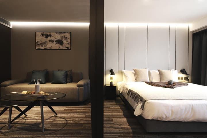 Hotel COZi · Oasis