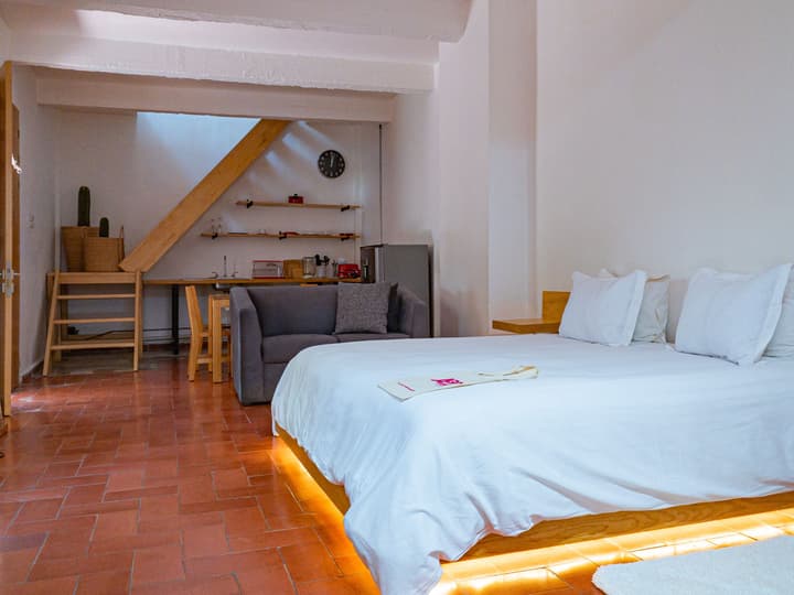 Agrado Guest House