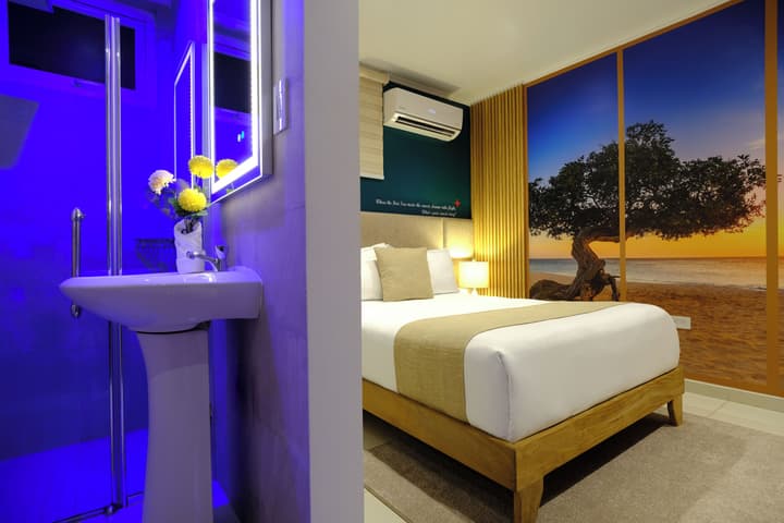 Victoria City Hotel