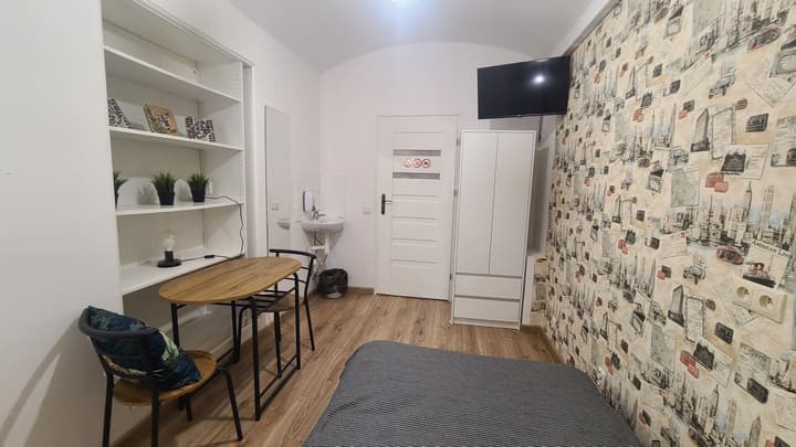 Lorf Hostel&Apartments