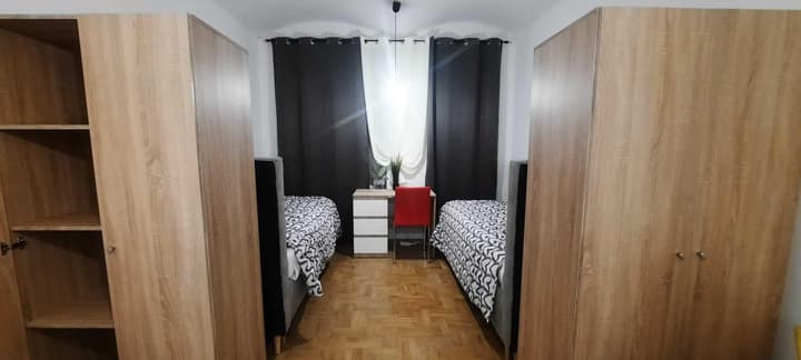Lorf Hostel&Apartments