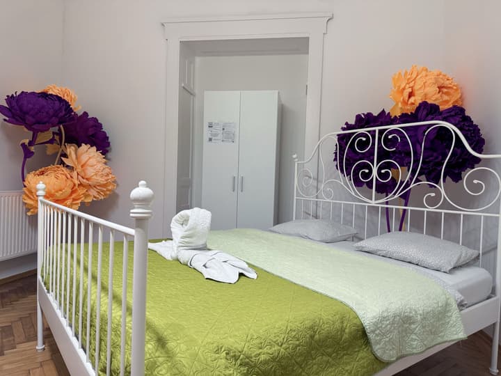 Lorf Hostel&Apartments