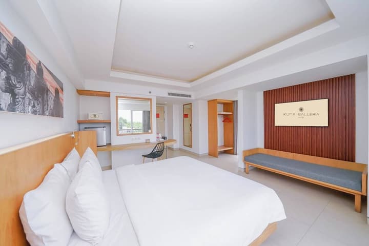 Kuta Galleria Hotel