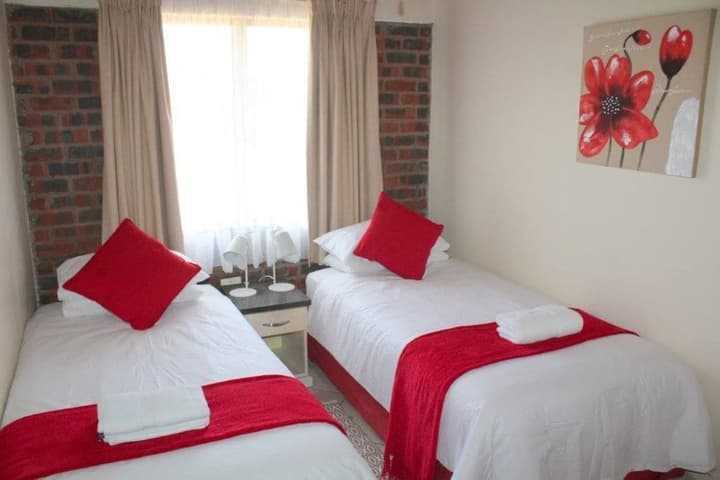 Flamingo Lodge