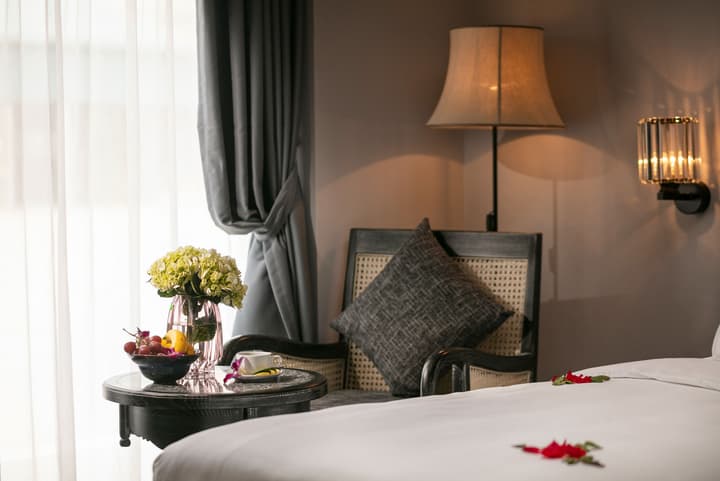 Shining Central Hotel & Spa