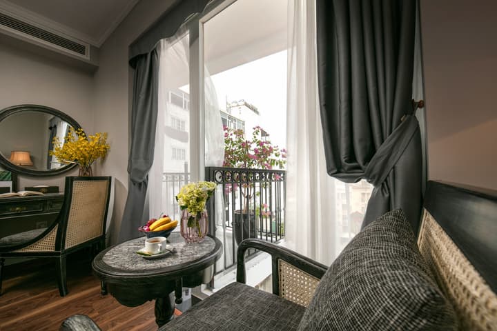Shining Central Hotel & Spa