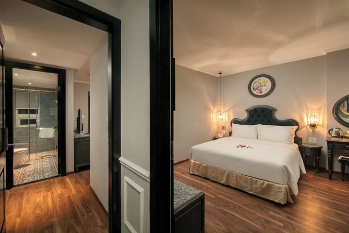 Shining Central Hotel & Spa