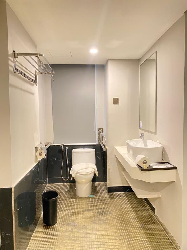 Days Hotel and Suites Fraser Business Park KL