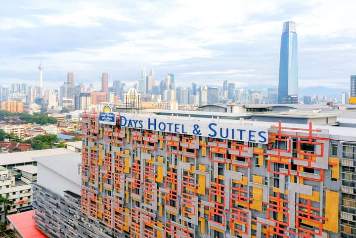 Days Hotel and Suites Fraser Business Park KL
