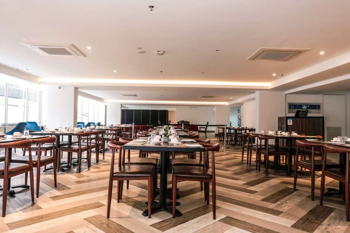 Days Hotel and Suites Fraser Business Park KL