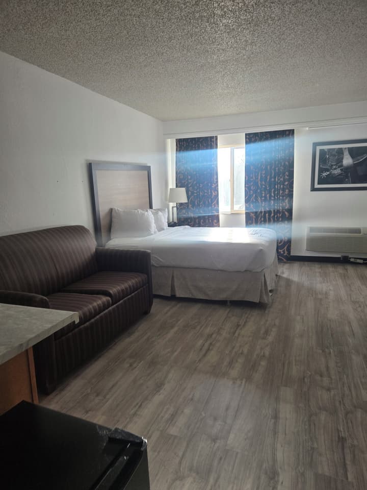 Heritage Inn