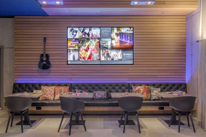 Moxy Glasgow Merchant City