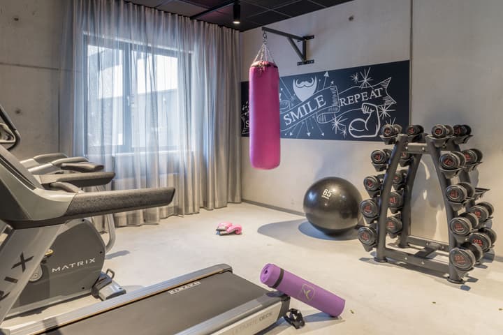 Moxy Glasgow Merchant City
