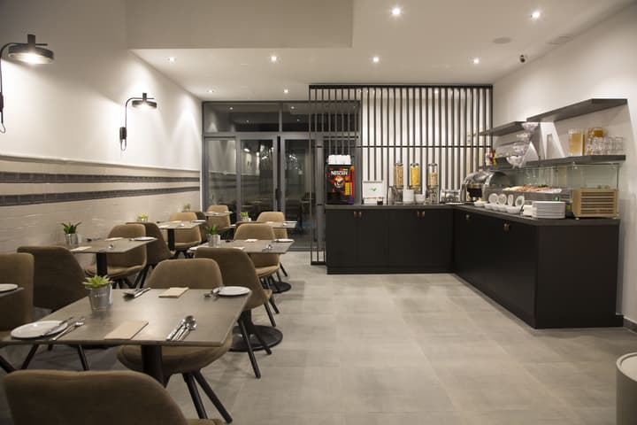 Mr. Todd Hotel