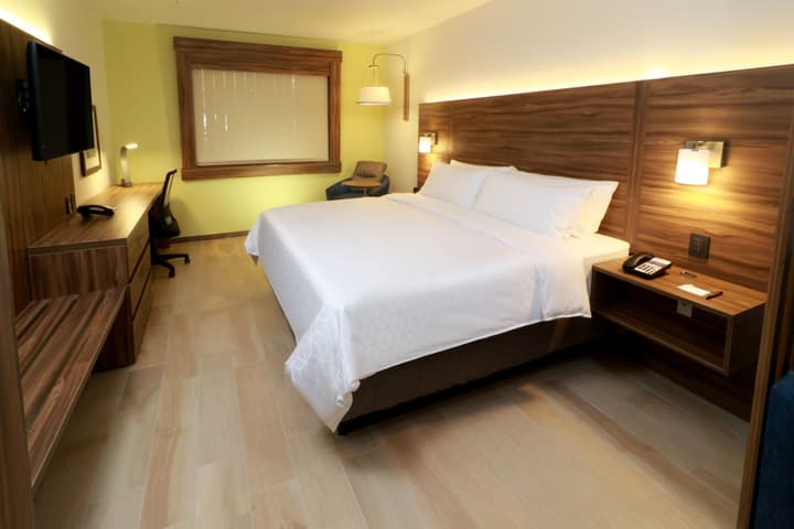 Holiday Inn Express & Suites Playa Del Carmen by IHG