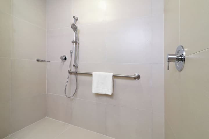 Holiday Inn Express & Suites Playa Del Carmen by IHG